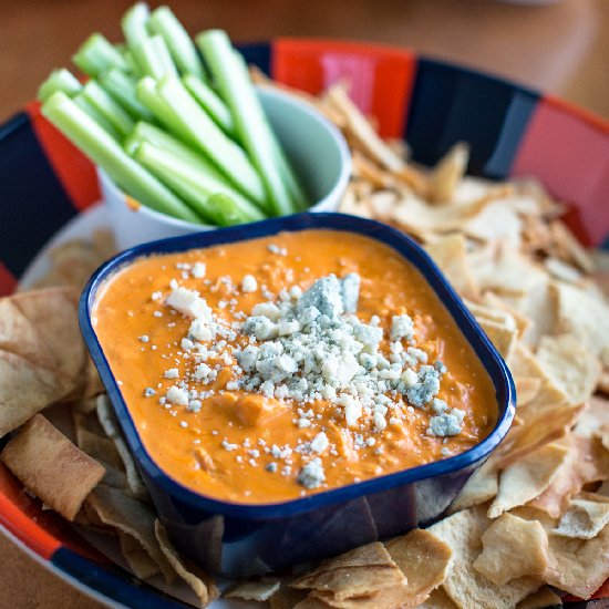 Not So Cheese Buffalo Chicken Dip