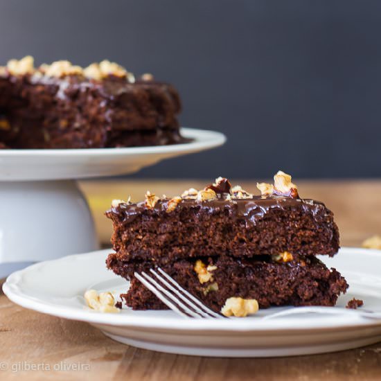 Chocolate, walnuts and quinoa cake