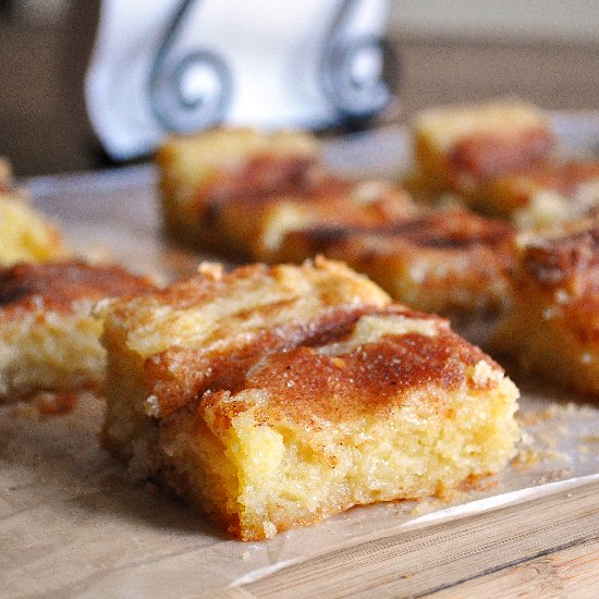 Gooey Cinnamon Squares