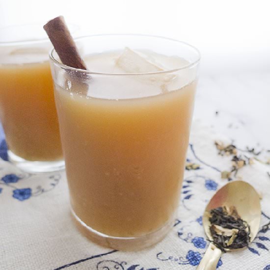 Chai amaretto cocktail