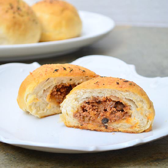 Sloppy Joe Bread Rolls