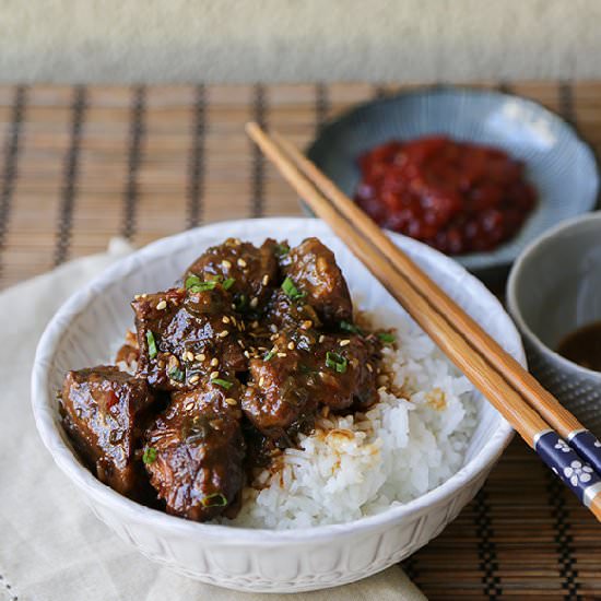 Slow Cooker Asian Braised Beef