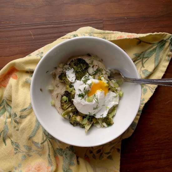 Creamy Grits with Broccoli