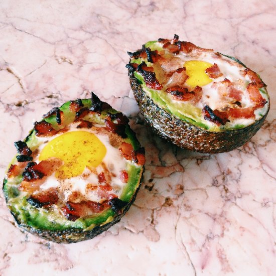 Baked Eggs in Avocado with Bacon