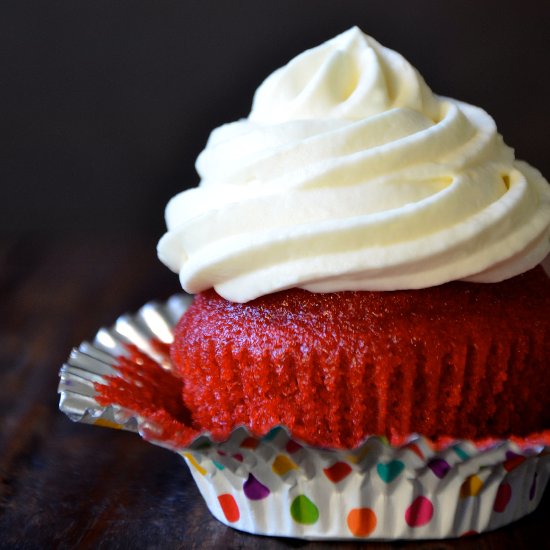 Red Velvet Cupcakes with Frosting