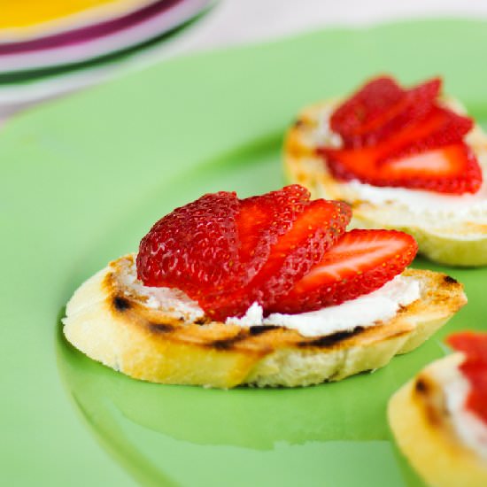 Strawberry Tartine