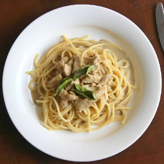 Spaghetti with Creamy Chicken Curry