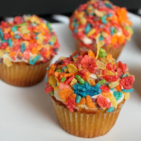 Fruity Pebbles Cupcake Topping