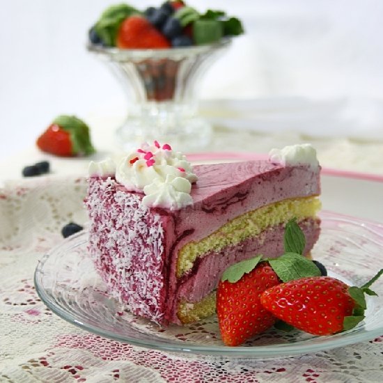 Yogurt Mousse Cake with Berries