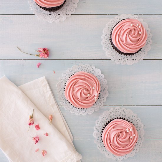 Chocolate Strawberry Rose Cupcakes