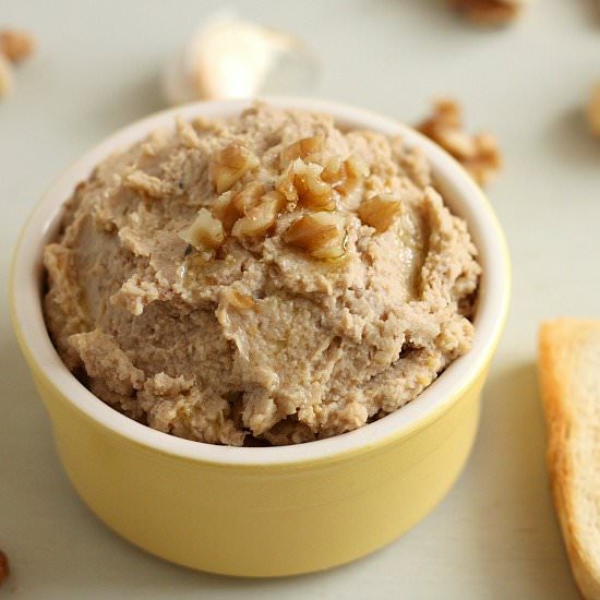 Walnut and garlic chickpea pate