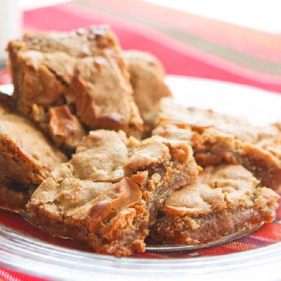 Gooey Cinnamon Bars