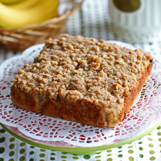 Cafe Style Banana Crumble Cake