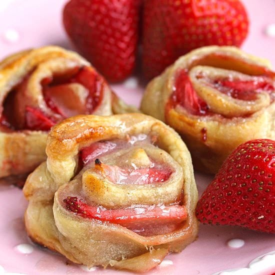 Lazy Strawberry Cinnamon Rolls