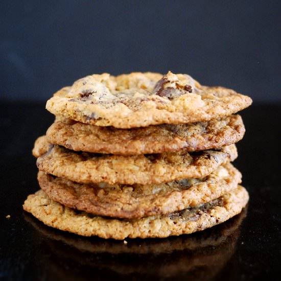 DK Choc Mac Nut Oat Cookies