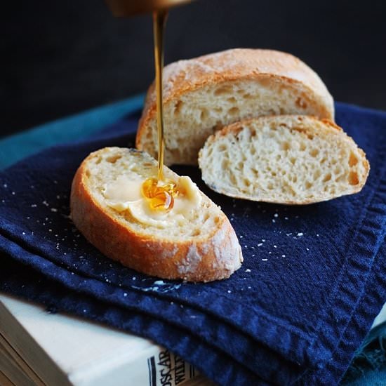 No-Knead Bread Roll