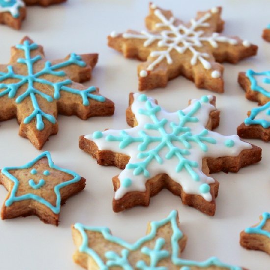 Cinnamon & orange snowflake cookies