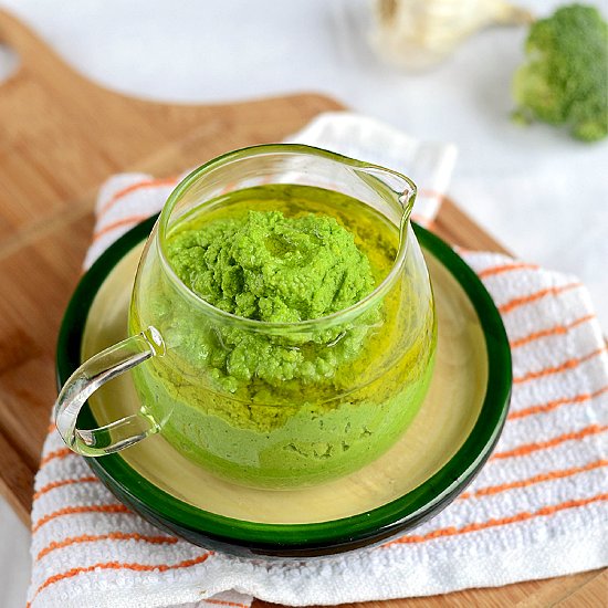 Skinny Broccoli Pesto