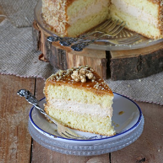 Caramel Walnut Cake