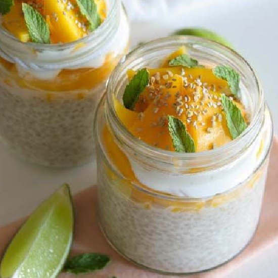 Coconut milk chia pudding