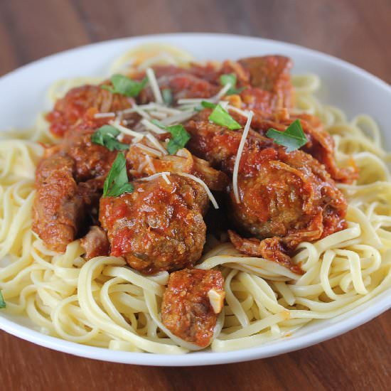 Slow Cooker Sunday Gravy