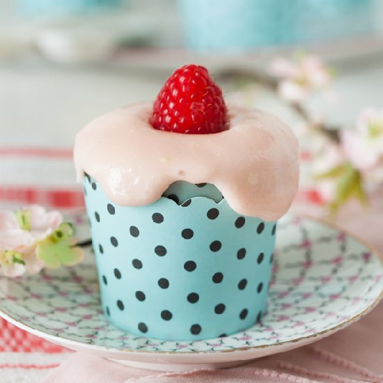 Semolina Raspberry Cupcakes