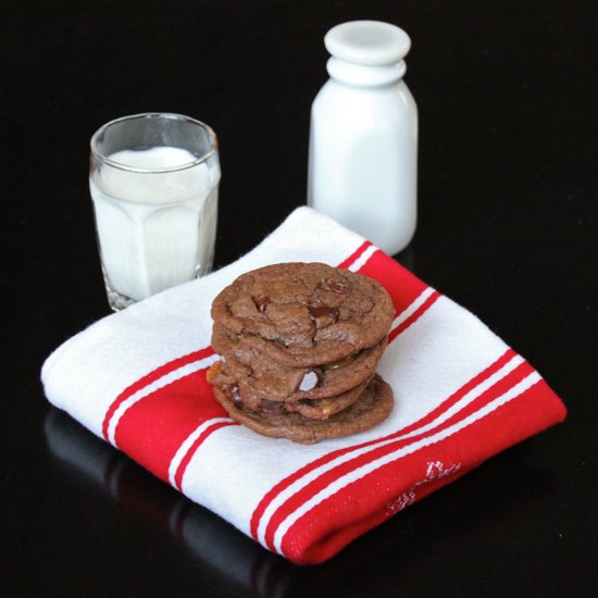 Malted Nutella Caramel Cookies