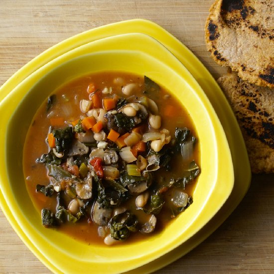 Tuscan Kale and White Bean Soup