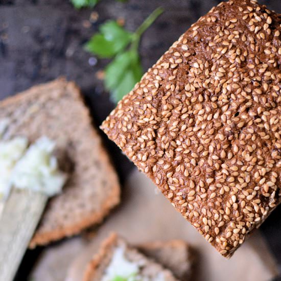 Simple Bread with Grains