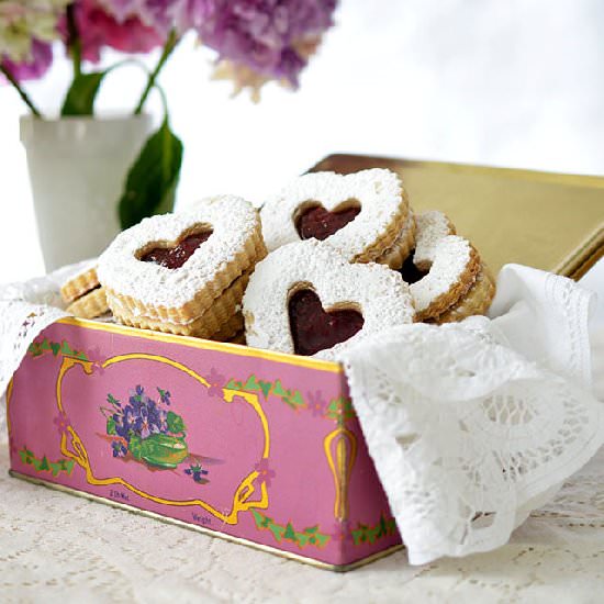 Linzer Cookies