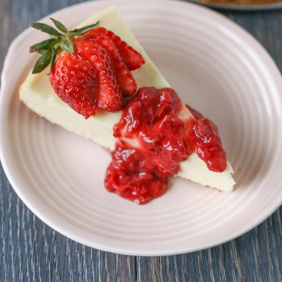 Easy, Creamy Cheesecake