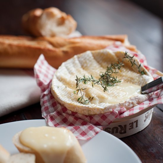 Baked Camembert Fondue