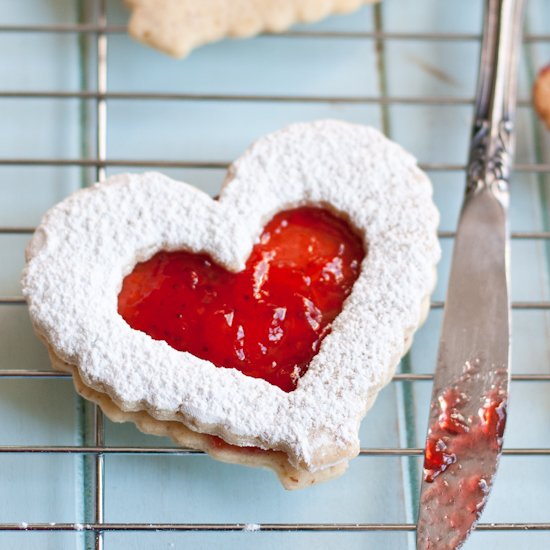 Strawberry Lemonade Linzer Cookies