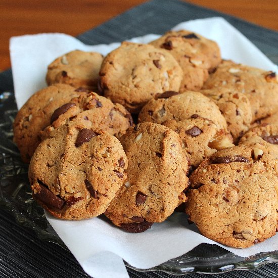 Super Chocolate Chip Cookie