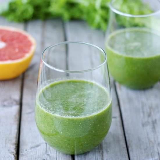 Chicory & Grapefruit Green Smoothie