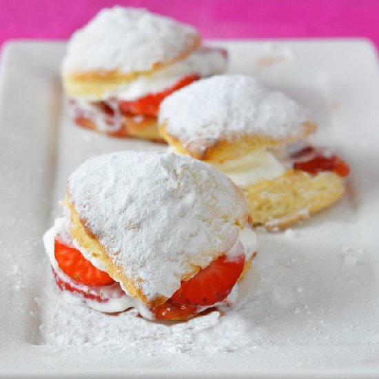 Homemade Scones with Strawberries