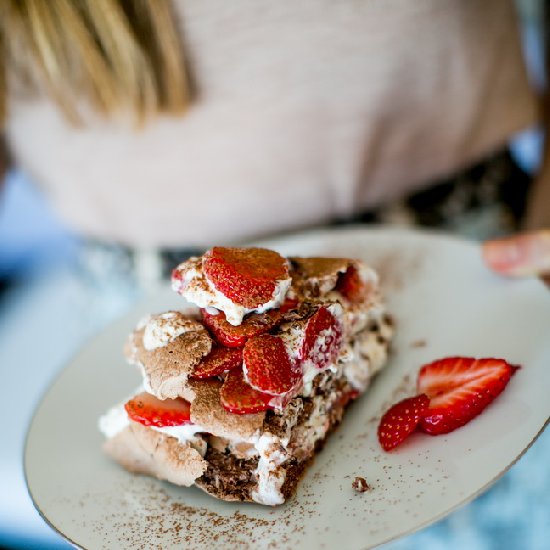 Chocolate Meringue with Strawberry