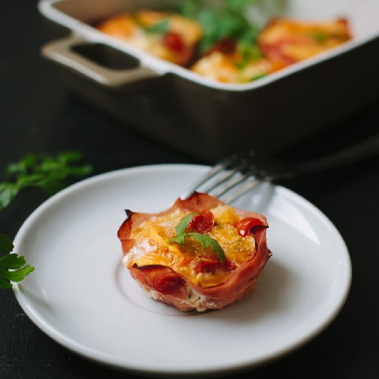 Egg, Ham and Tomatoes Cups