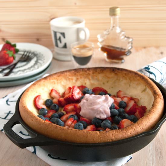 Dutch Baby Pancake with Blueberries