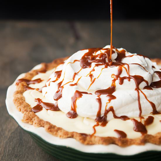 Bourbon Caramel Banana Cream Pie