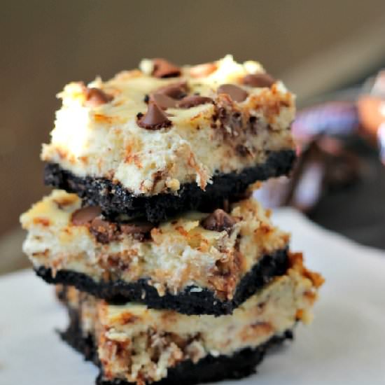 Snickers Cheesecake Bars