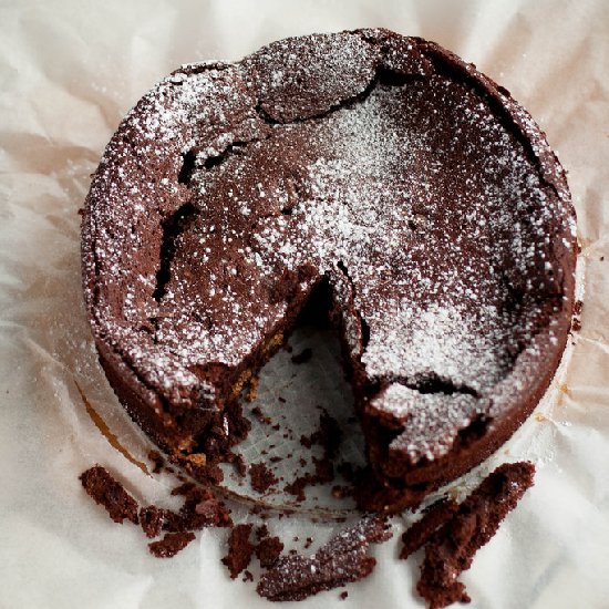 Chocolate Pecan Torte