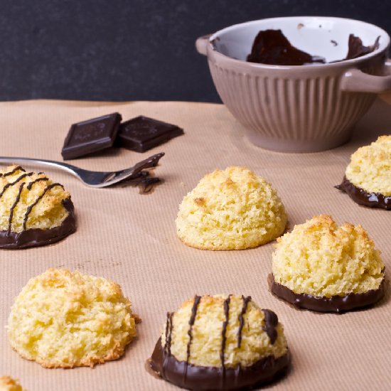 Superfast Coconut Macaroons