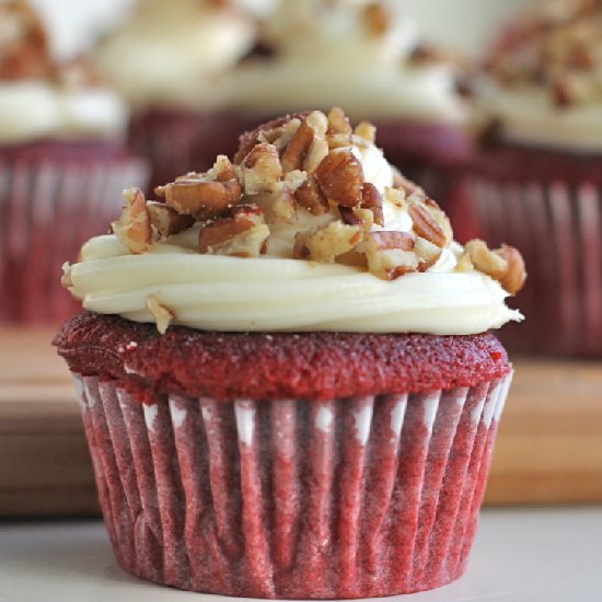 Easy Red Velvet Cupcakes (One Bowl)