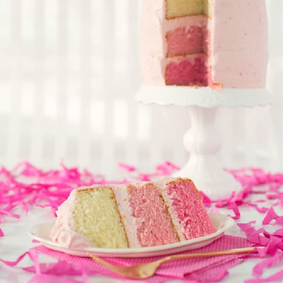 Ombre Cake w. Strawberyy Mascarpone