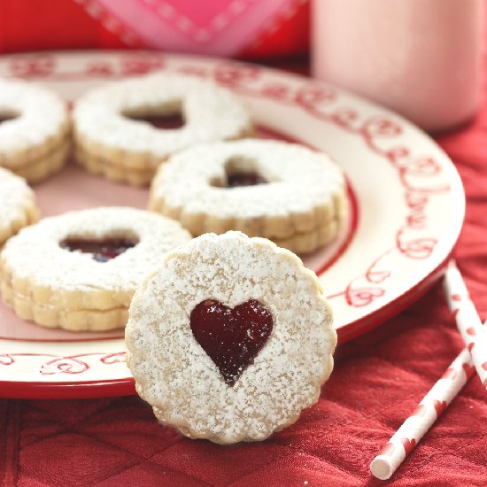 Linzer Tarts