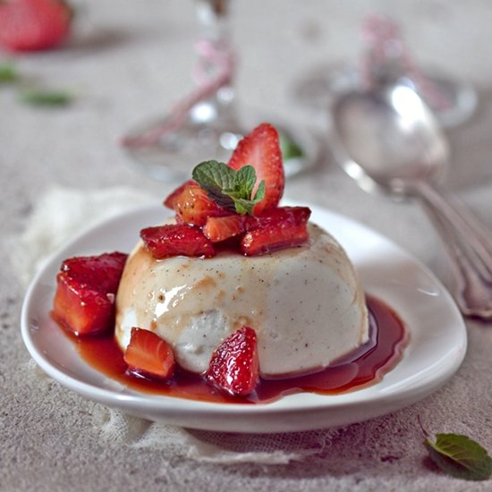 Buttermilk Vanilla Bean Panna Cotta