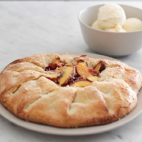 Nectarine Crostata