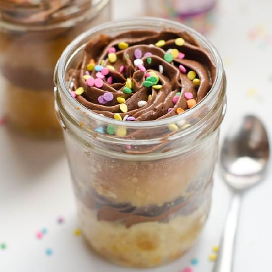 Birthday Cakes in a Jar