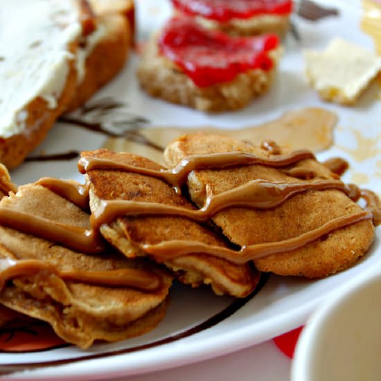 Fluffy Cookie Butter Pancakes